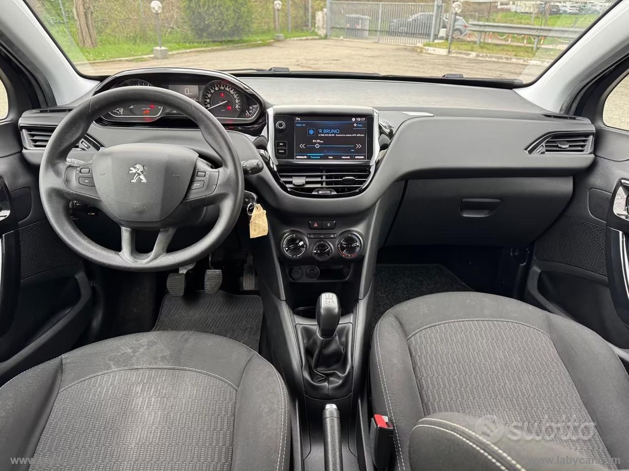 PEUGEOT 208 PureTech 82 5p. GPL Allure