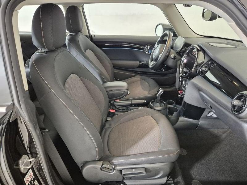 MINI Cooper Mini F56 2021 3p Mini 3p 1.5 Cooper Classic auto