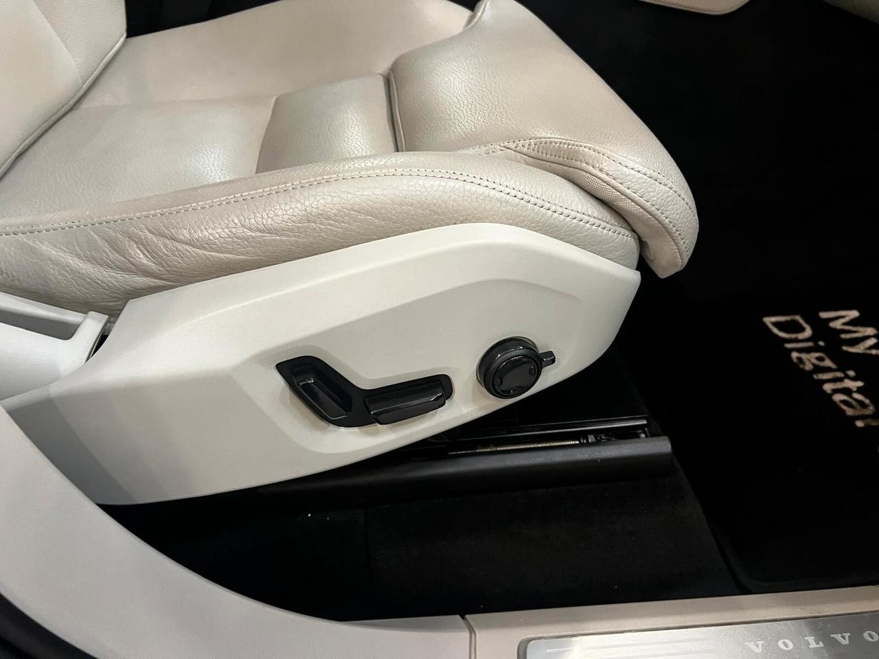 Volvo XC 90 XC90 B5 (d) AWD automatico Core