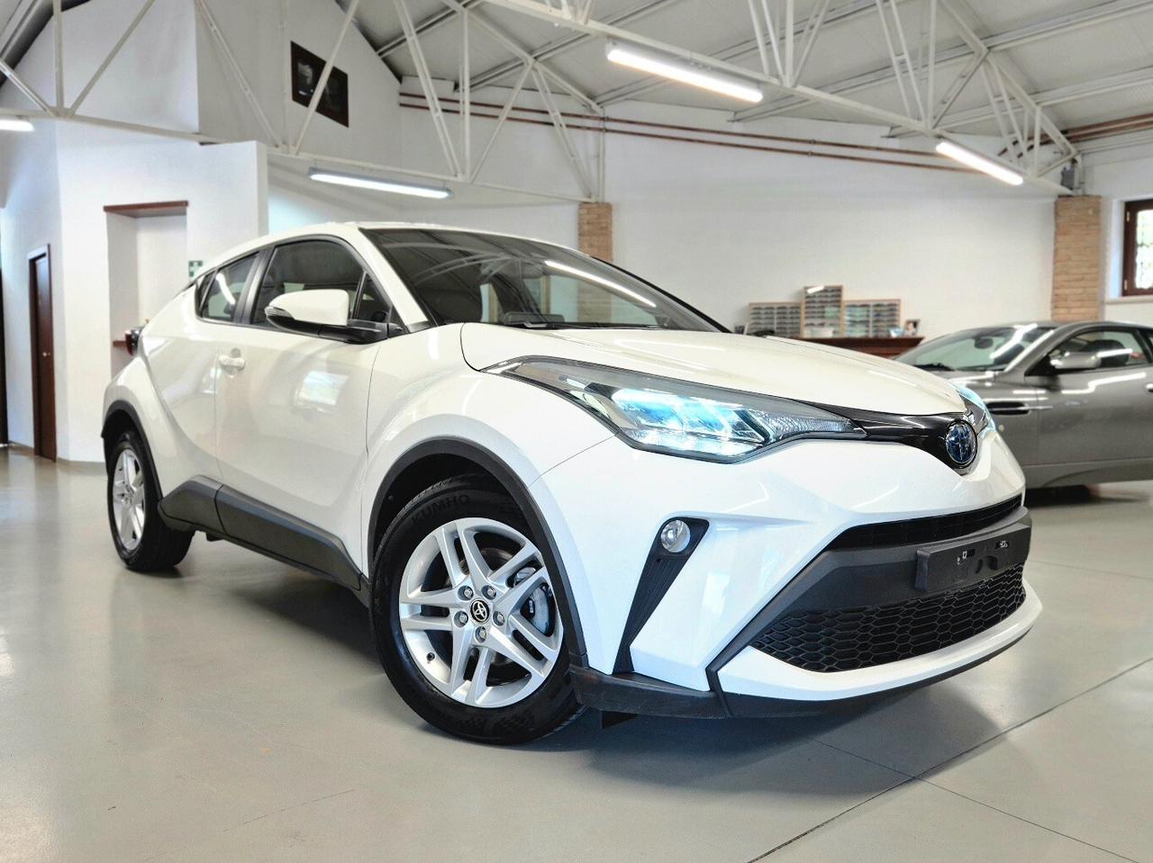 Toyota C-HR 1.8 Hybrid E-CVT Active