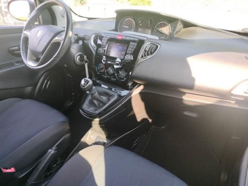 Lancia Ypsilon 1.2 69 CV 5 porte S&S Gold