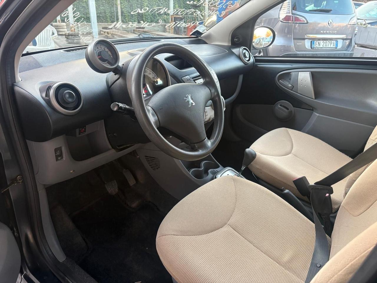 Peugeot 107 1.0 68CV 5p. Sweet Years 2Tronic