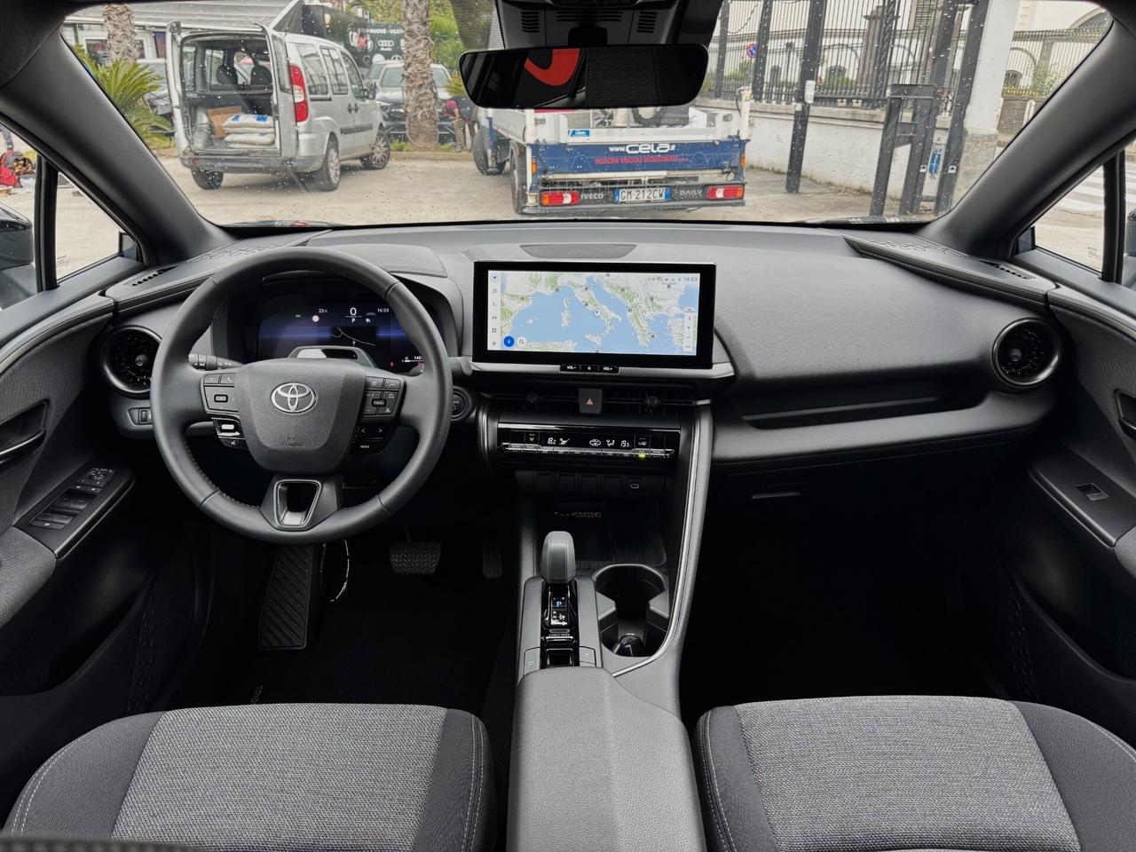 Toyota C-HR 1.8 HEV Trend FWD E-CVT 140CV