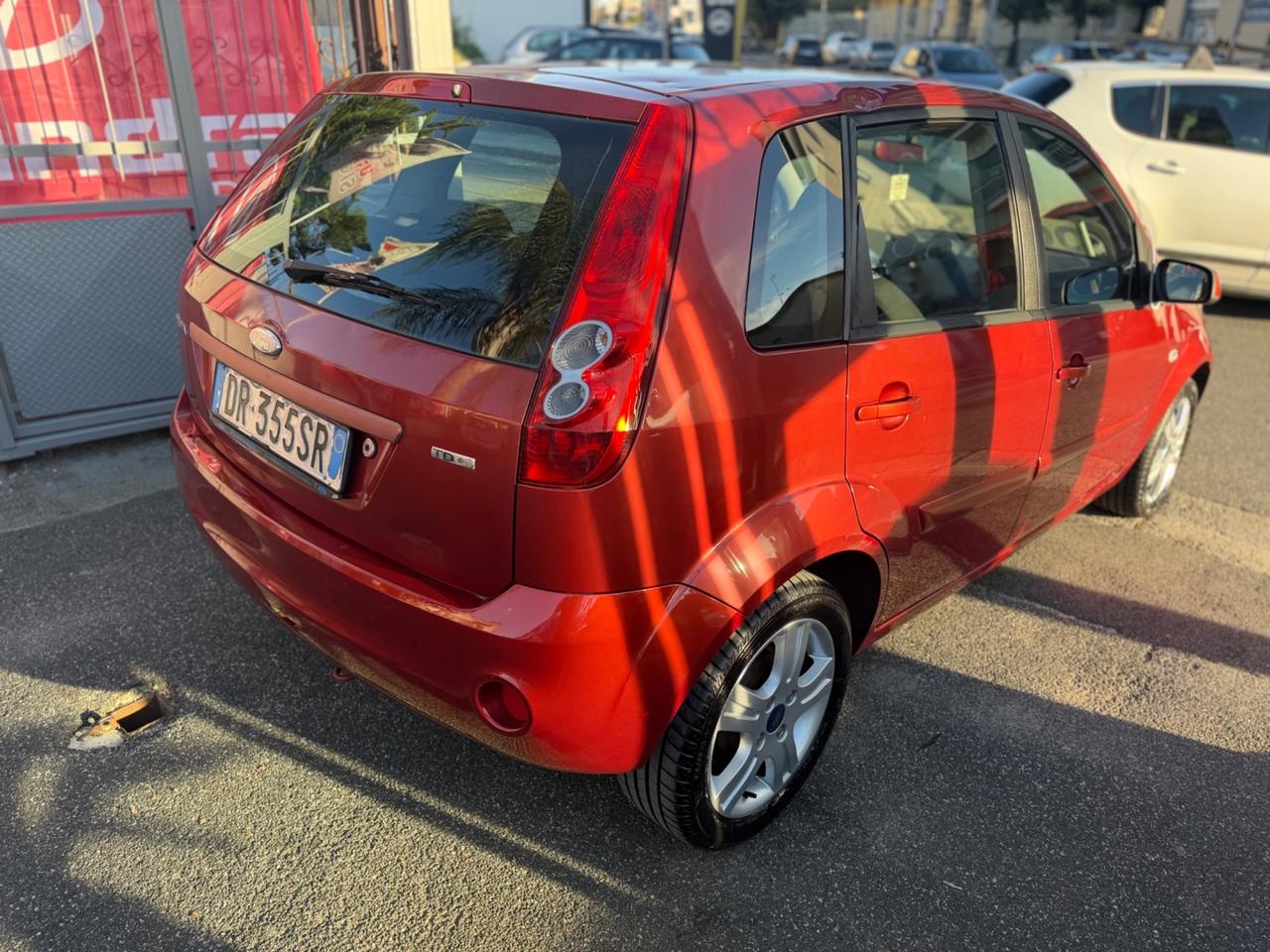 Ford Fiesta 1.4 TDCi 5p. Ghia