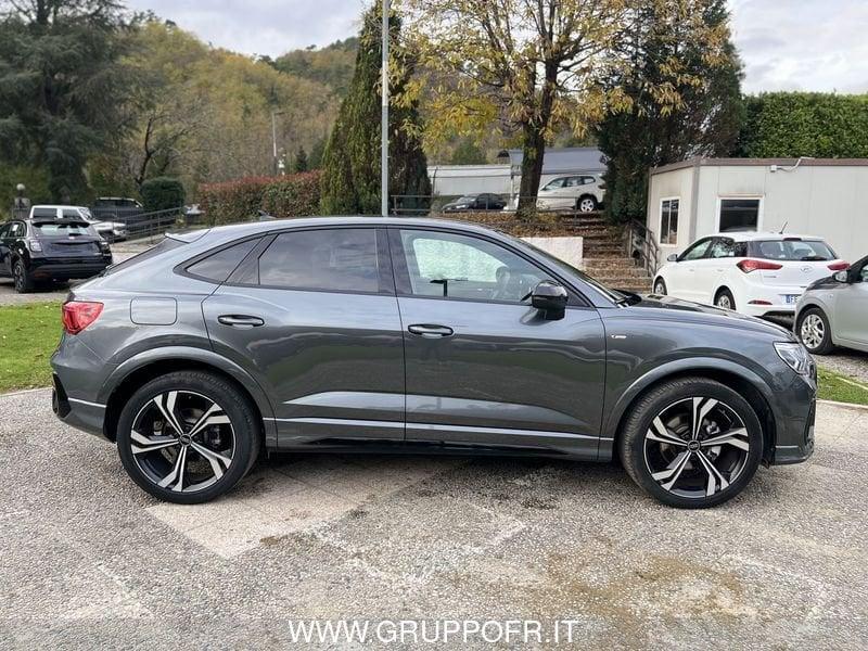 Audi Q3 SPB 35 TFSI Identity Black