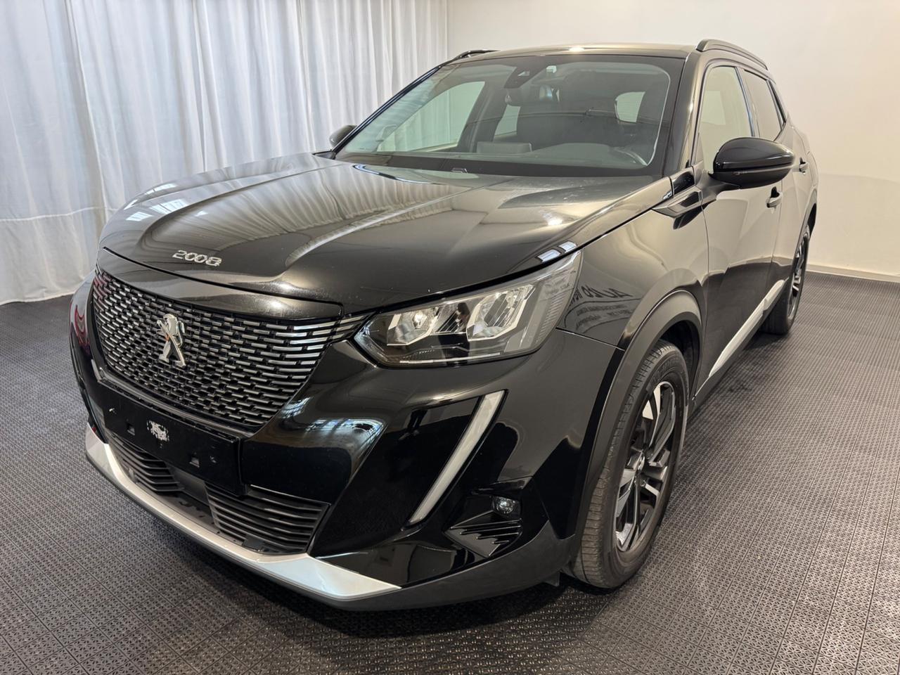 Peugeot 2008 BlueHDi 130 S&S EAT8 Allure