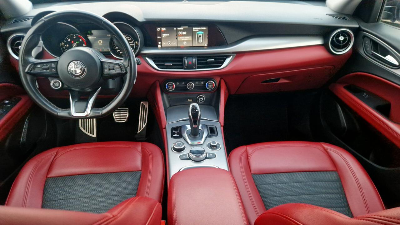 Alfa Romeo Stelvio 2.2 Turbodiesel 190 CV AT8 Sprint Black edition