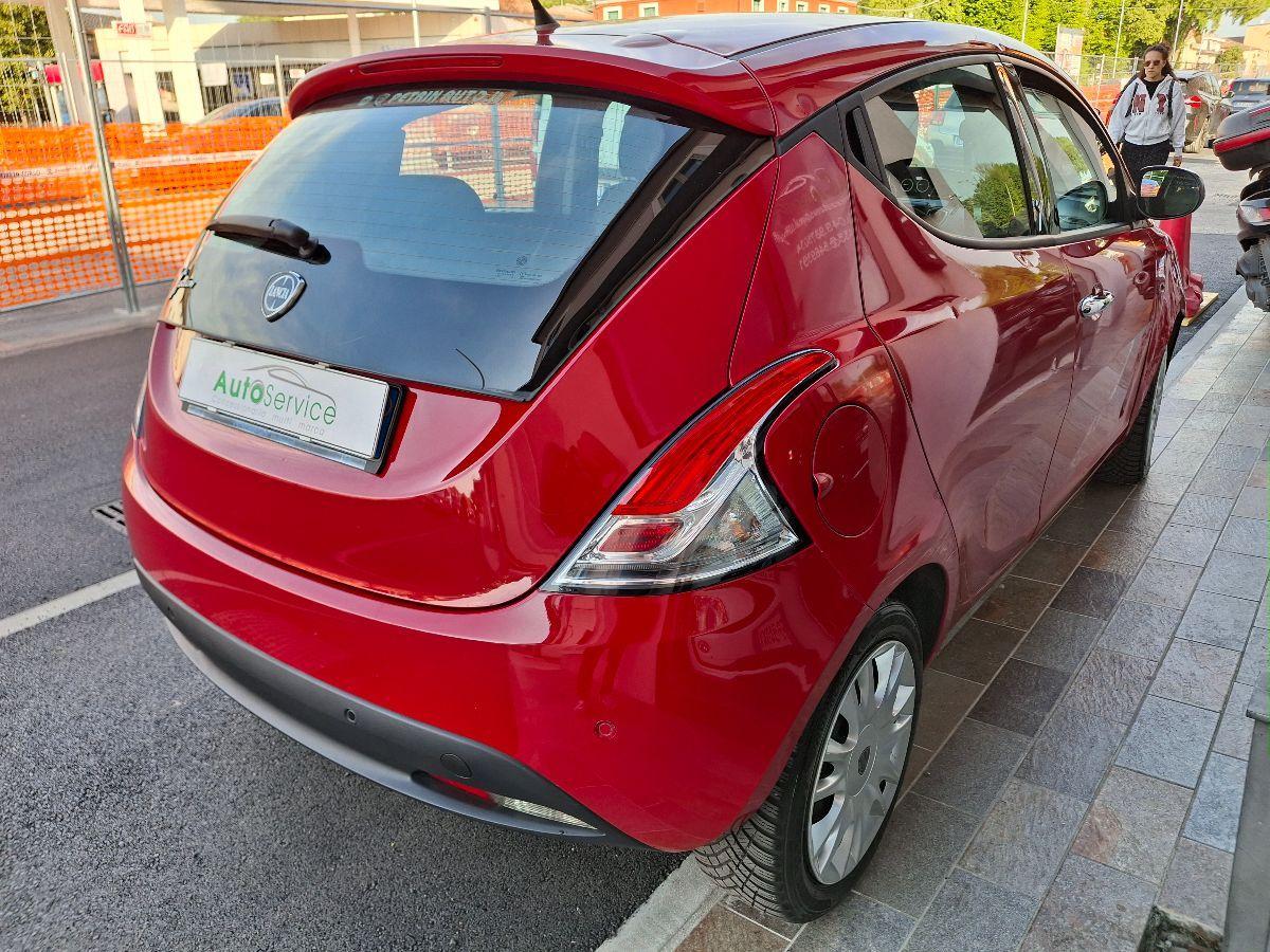 LANCIA - Ypsilon - 1.2 69 CV 5p. GPL Ecochic Silver