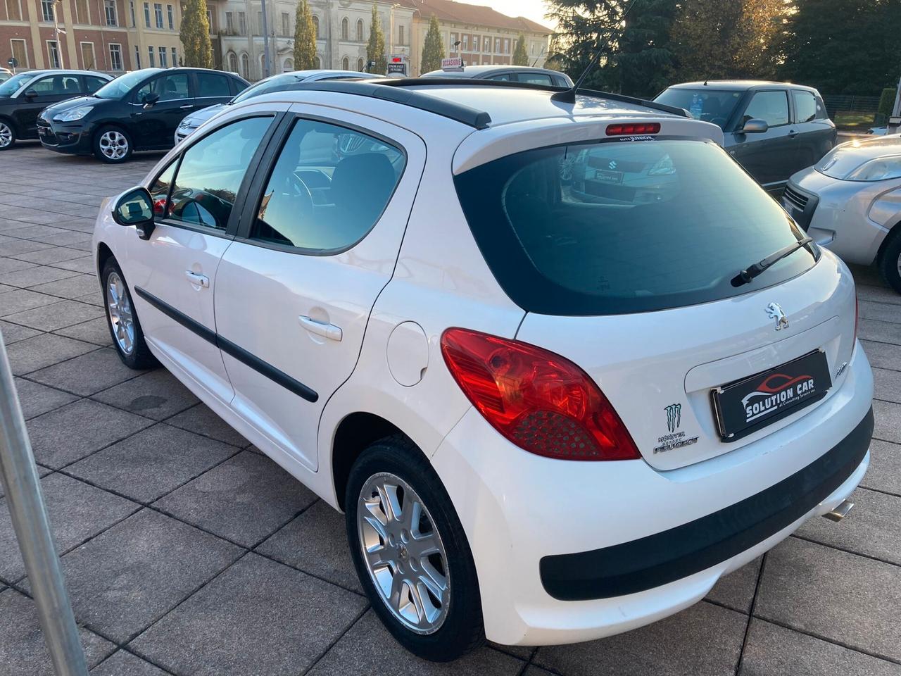 Peugeot 207 1.6 HDi 90CV 5p. XS