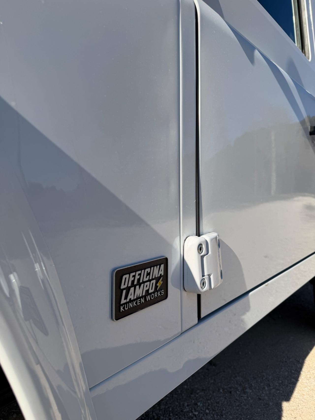 Land Rover Defender 90 2.4 TD4 Station Wagon SE N1