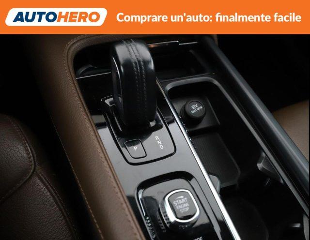 VOLVO XC90 B5 (d) AWD Geartronic 7 posti Momentum Pro
