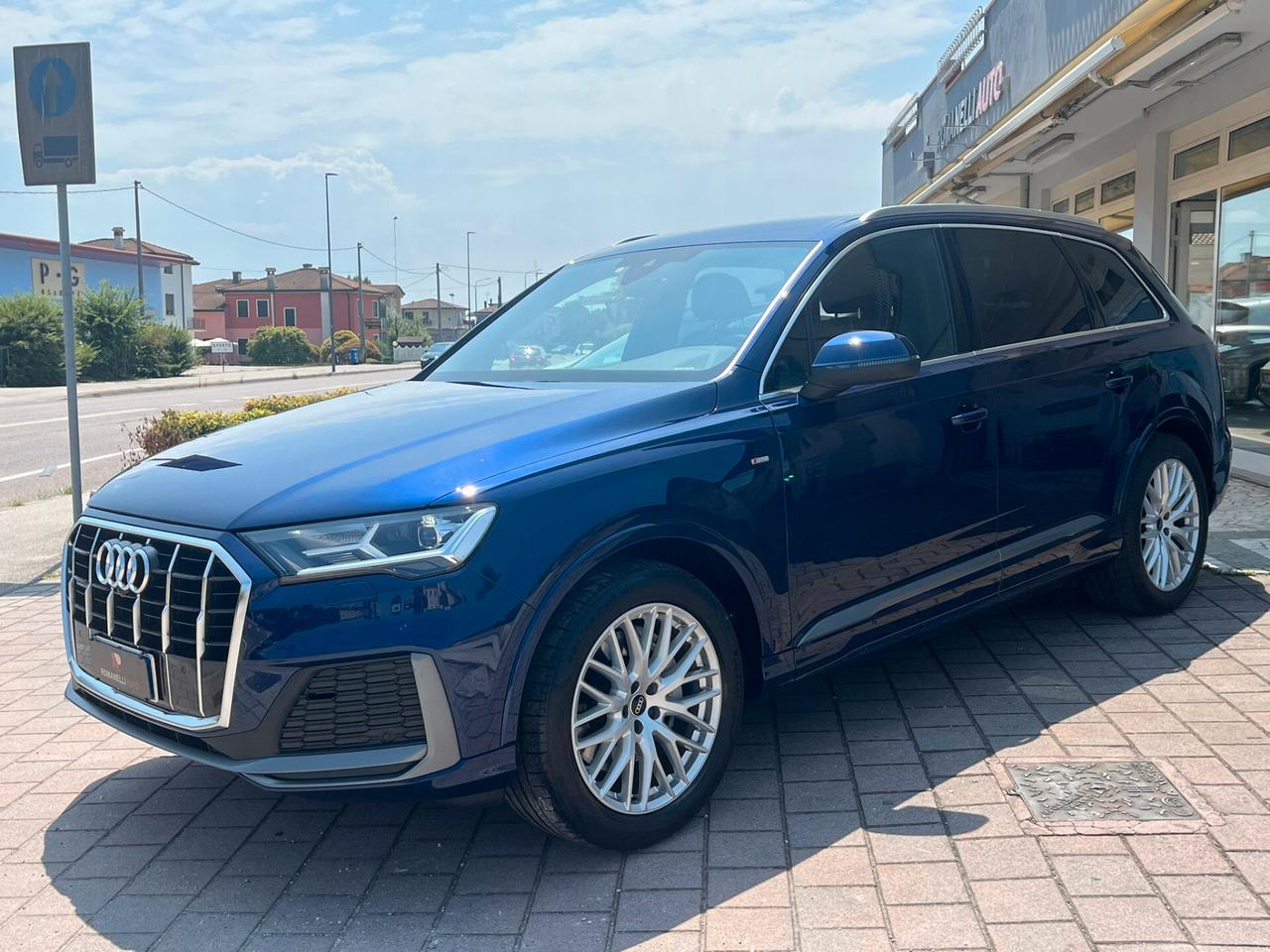 Audi Q7 50 TDI quattro tiptronic SPORT