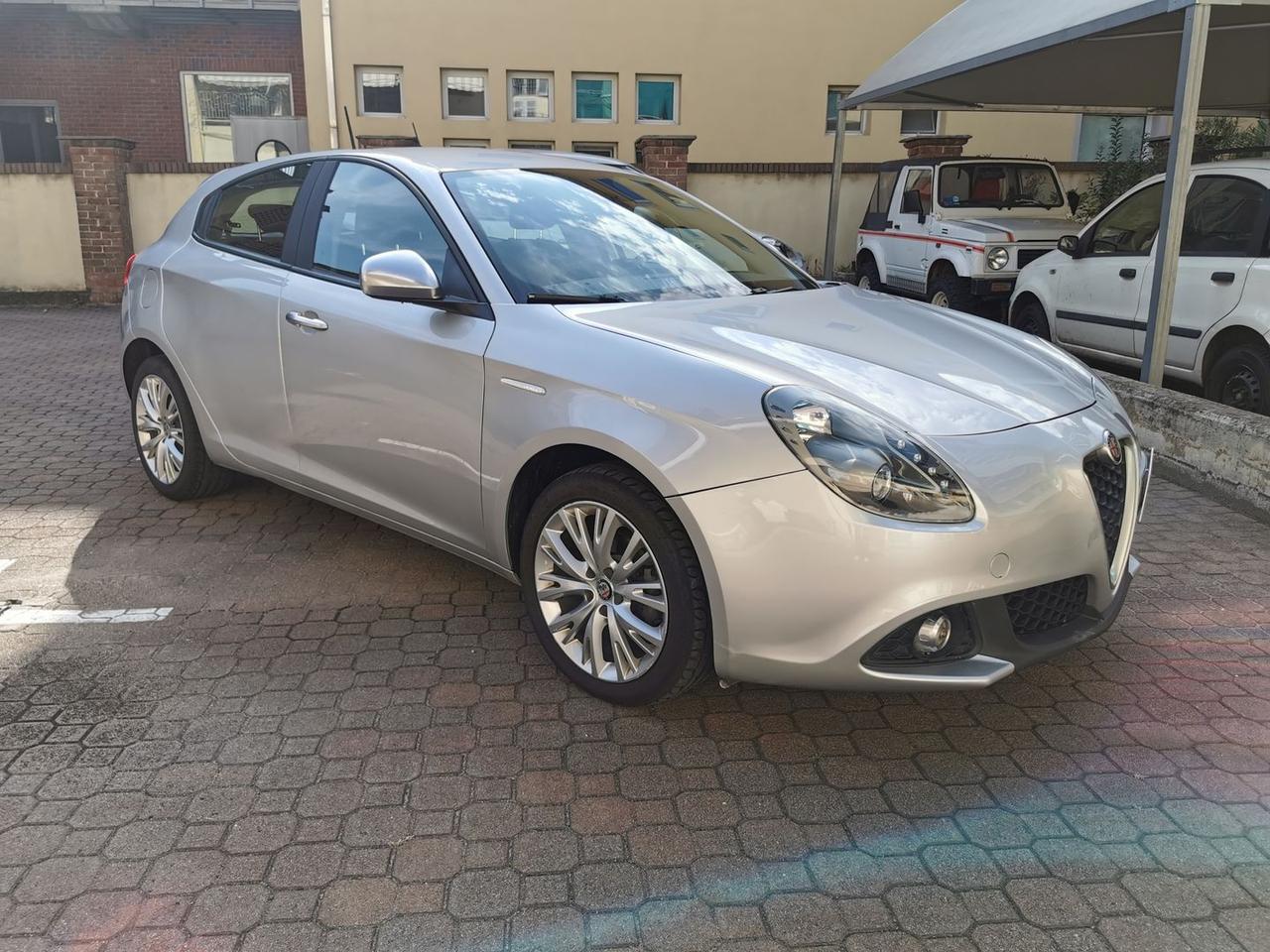 Alfa Romeo Giulietta Super 1.6 JTDM 120 CV