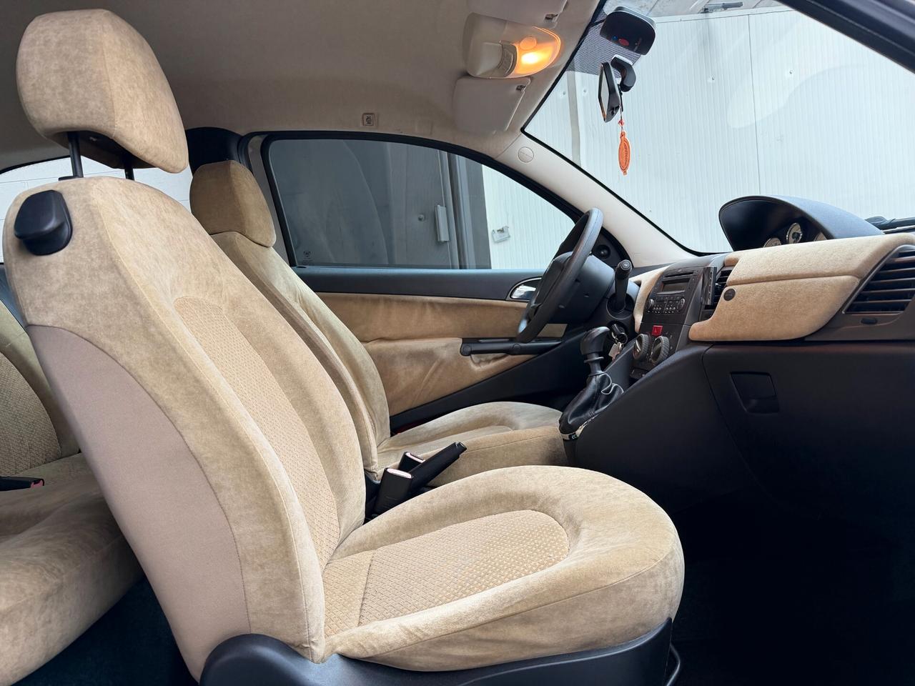 Lancia Ypsilon 1.2 Argento