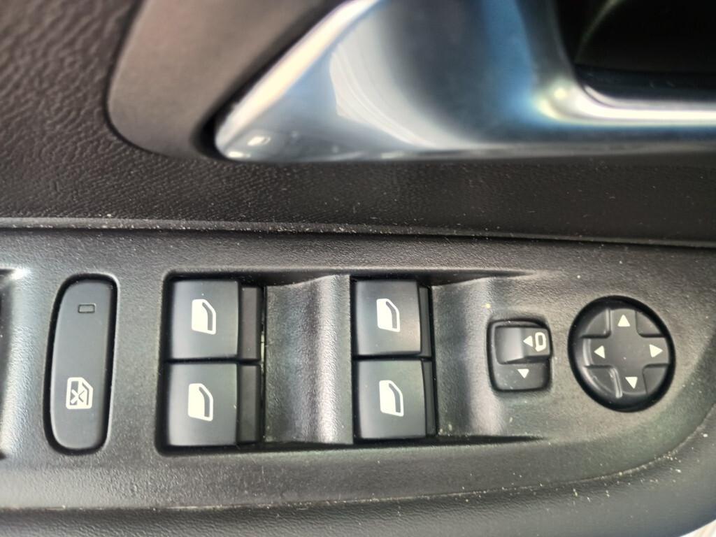 Peugeot 208 1.2 100cv 5 porte Allure