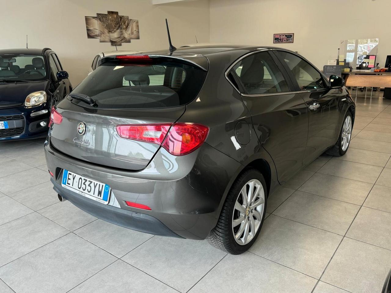 Alfa Romeo Giulietta 1.6 JTDM-2 105CV PROGRESSION 2015