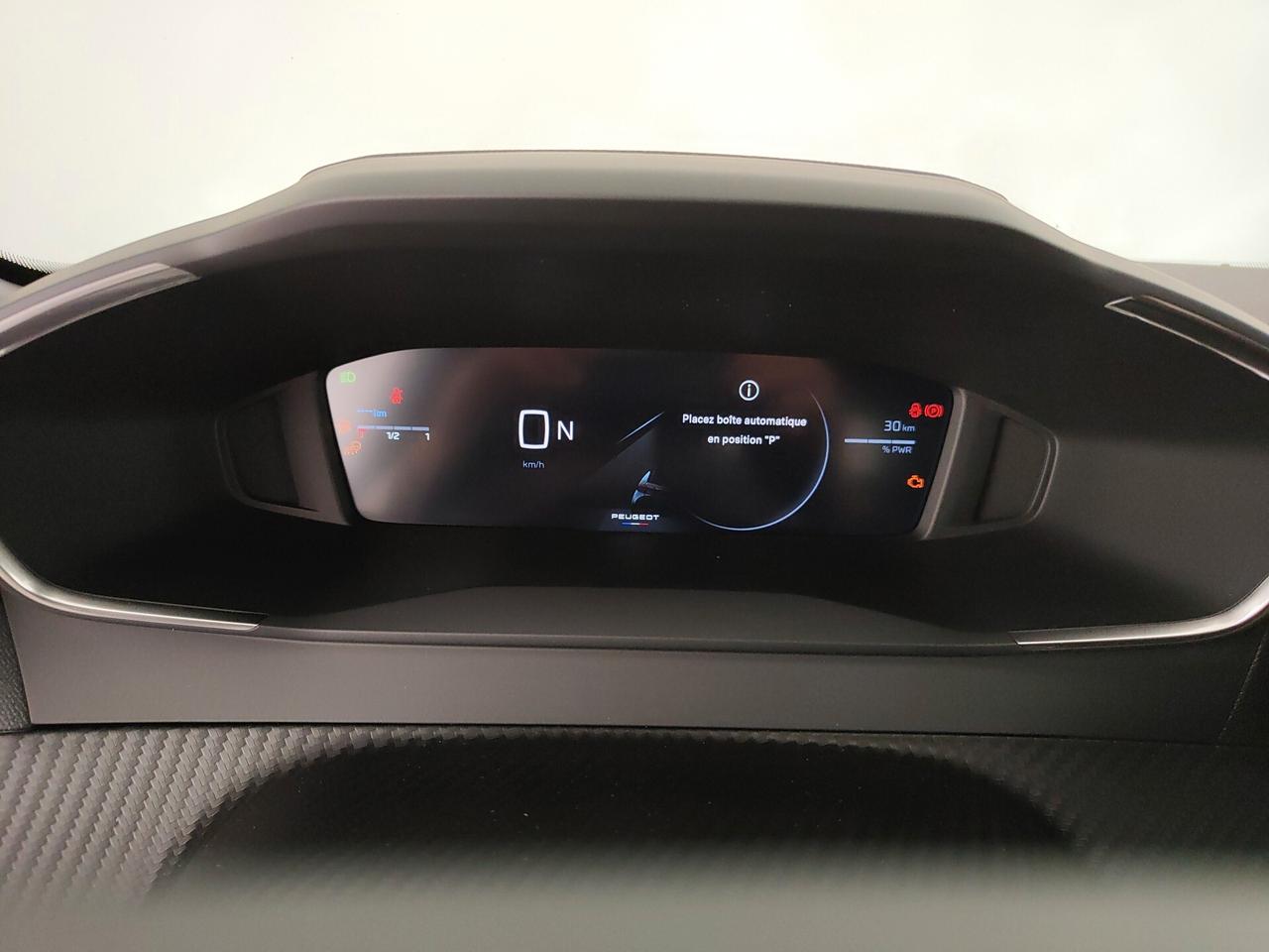 Peugeot 2008 Hybrid 145 e-DCS6 Allure