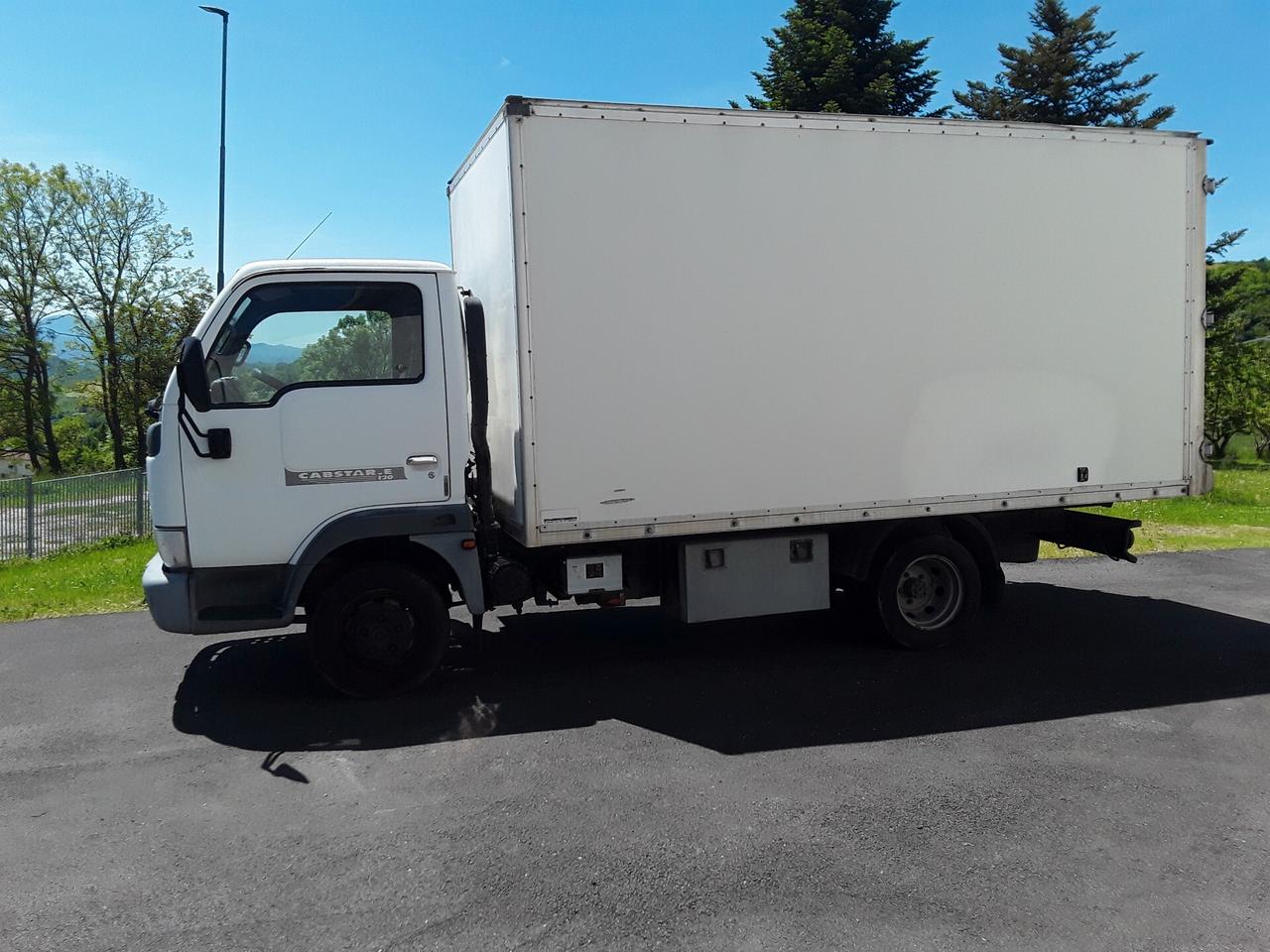 Nissan cabstar