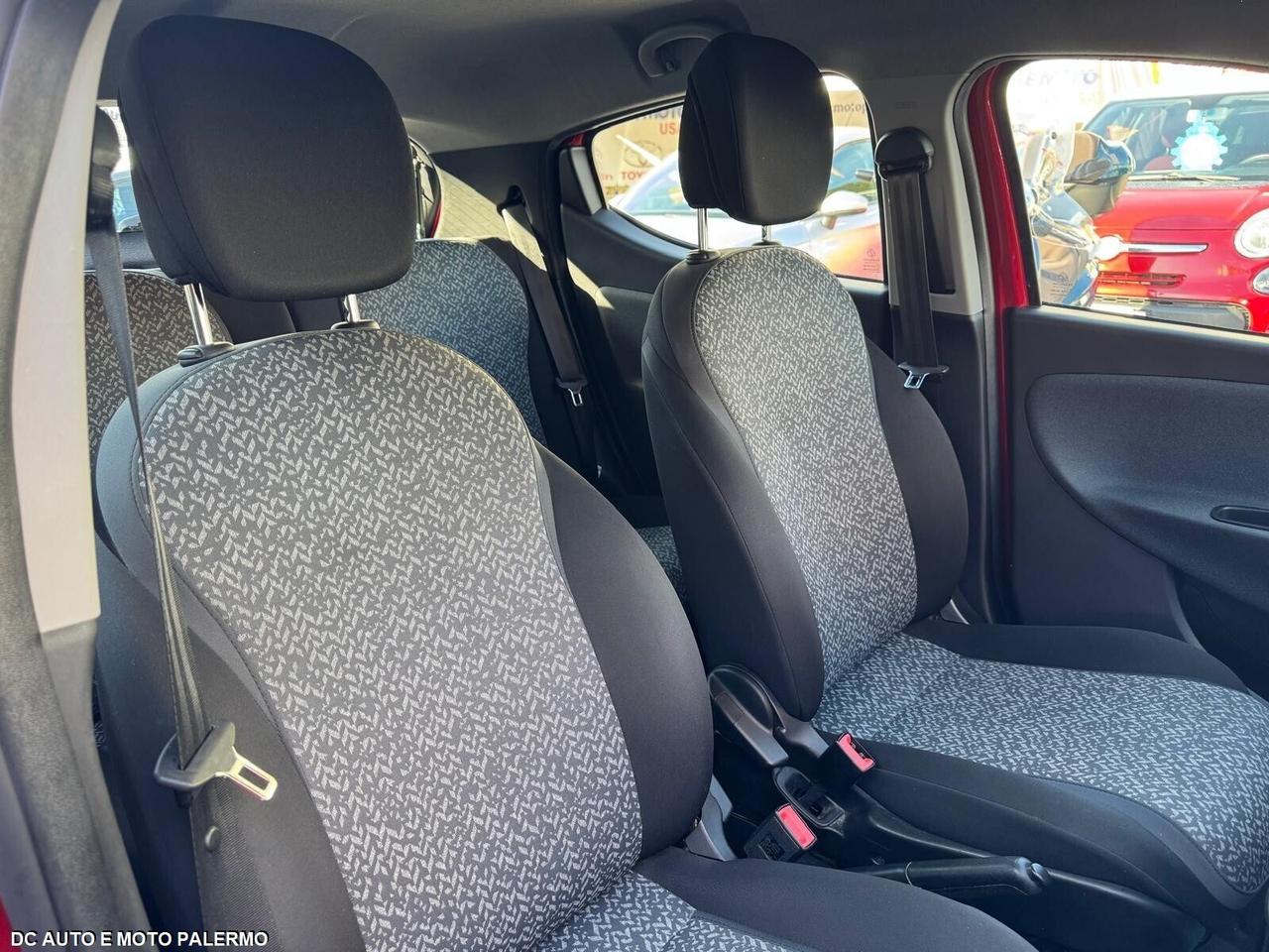 Lancia Ypsilon 1.0 Fire 69CV..Hybrid Ecochic.2022