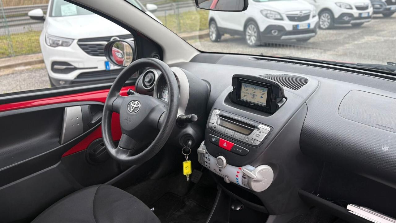 Toyota Aygo 1.0 12V VVT-i 5 porte Lounge Connect
