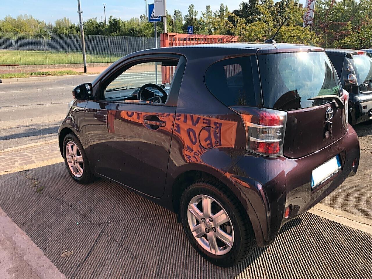 Toyota iQ 1.0 Adatta per neopatentati