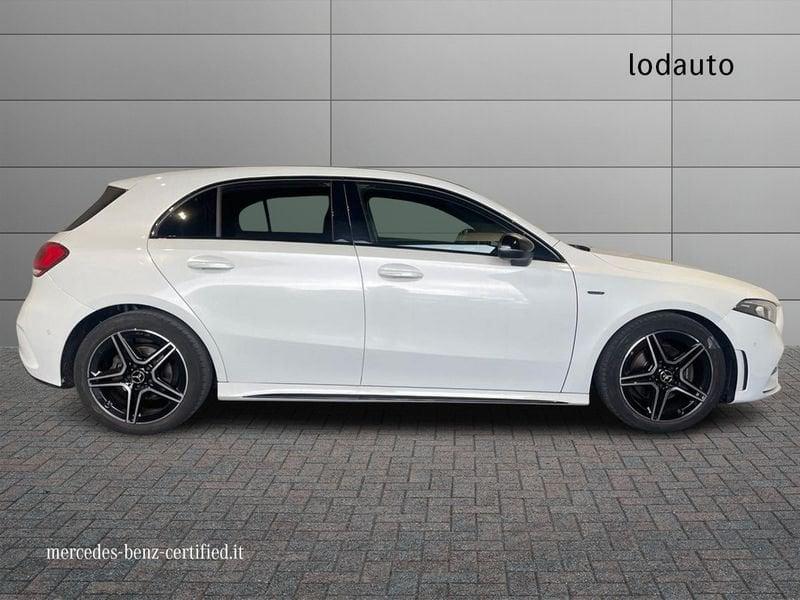 Mercedes-Benz Classe A A 180 d Automatic Premium Night edition