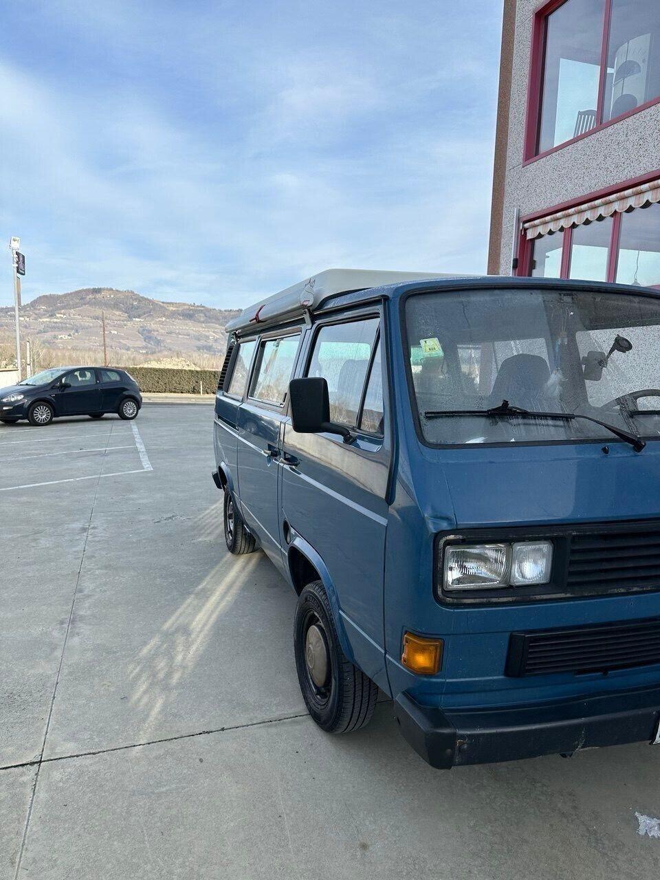 Volkswagen T3 MULTIVAN - 6 POSTI