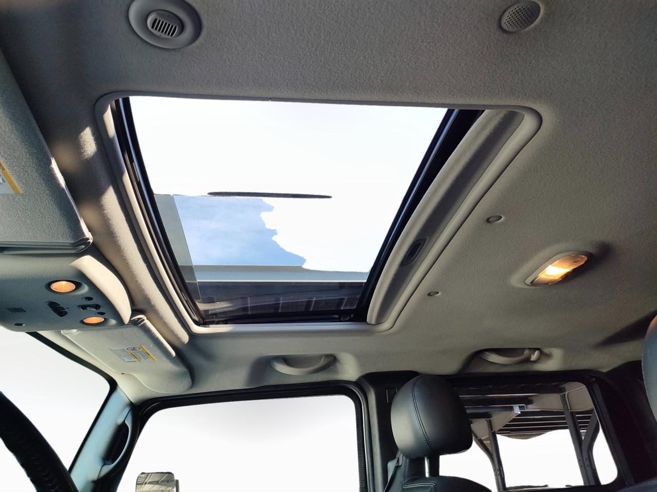 HUMMER H2 - H2