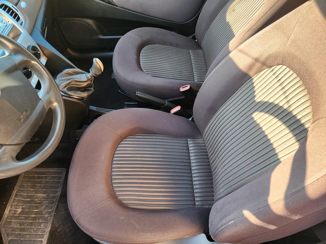 Lancia Ypsilon 1.2 69 CV Argento