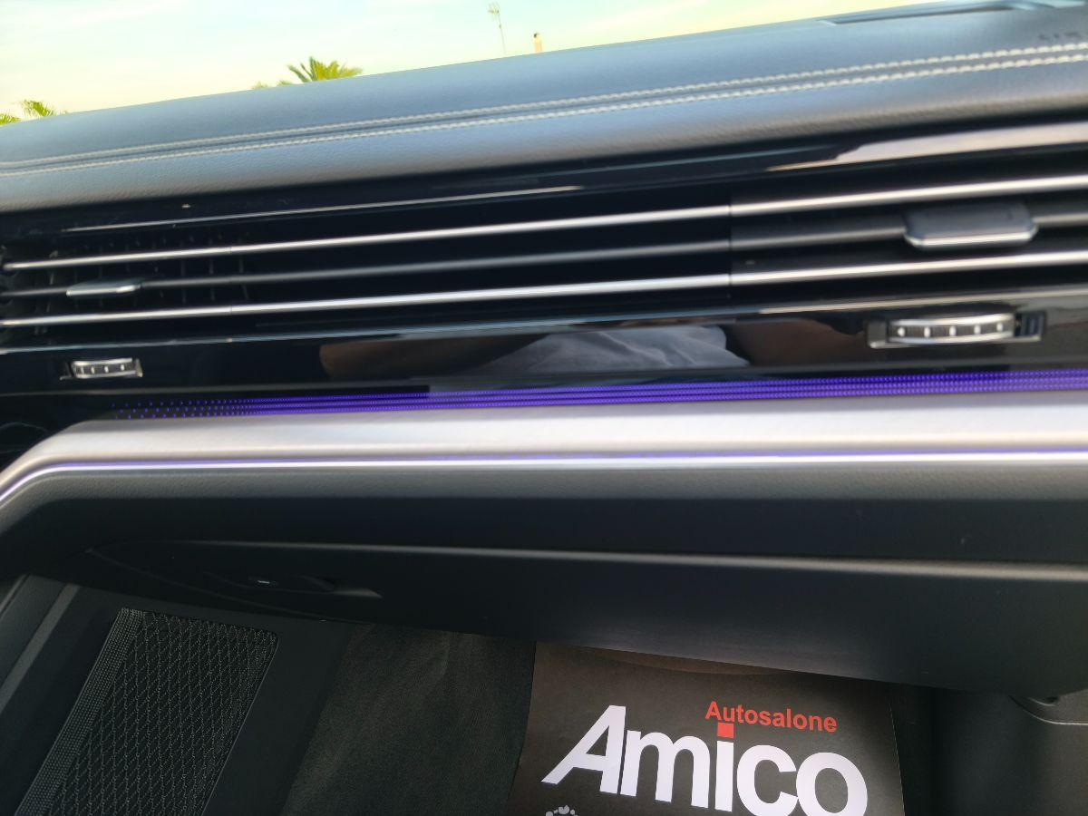 VOLKSWAGEN Touareg 3.0 TDI R-LINE Tetto Pelle Led Luci ambient