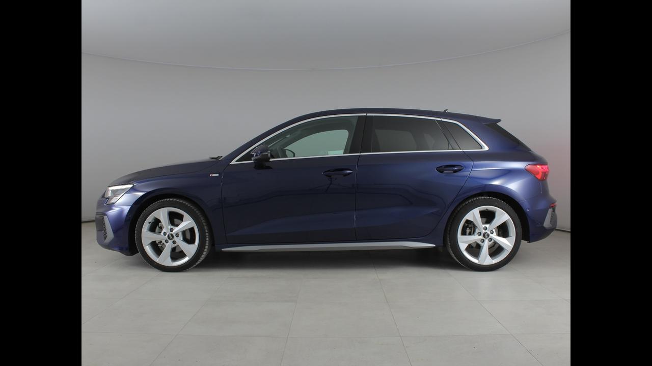AUDI A3 IV 2020 Sportback - A3 Sportback 35 2.0 tdi S line Edition s-tronic