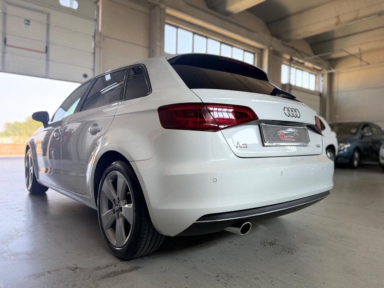Audi A3 1.6 TDI S tronic Ambition NEOPATENTATI