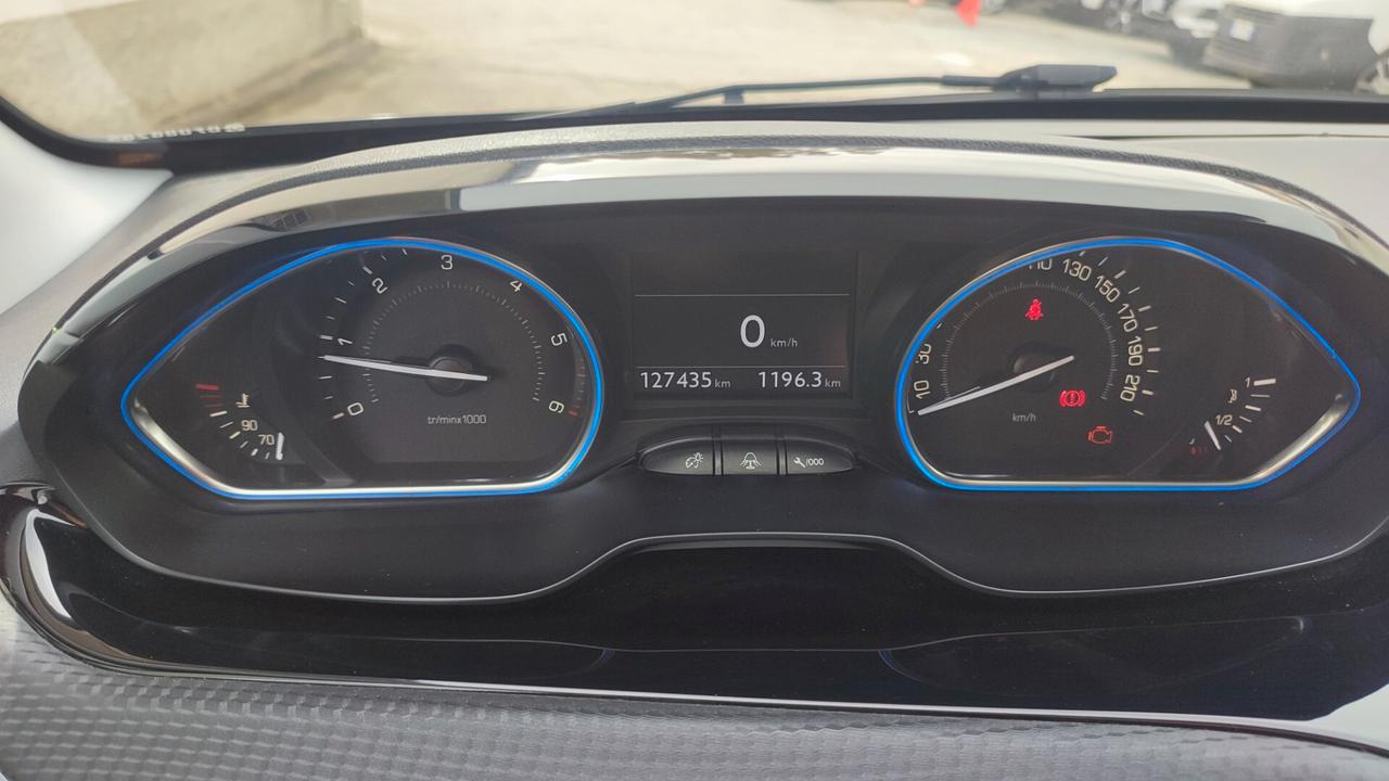 PEUGEOT 2008 NO ADBLUE TETTO PANORAMICO