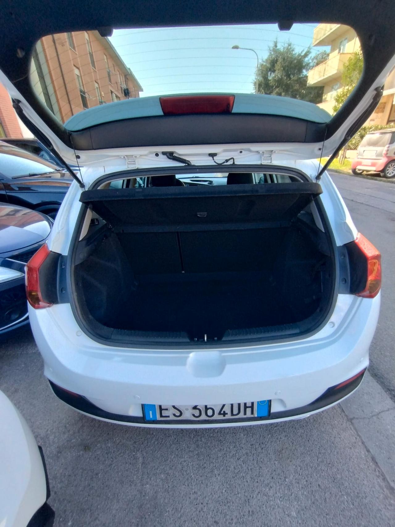 Kia Ceed cee'd 1.4 CVVT 5 porte Cool