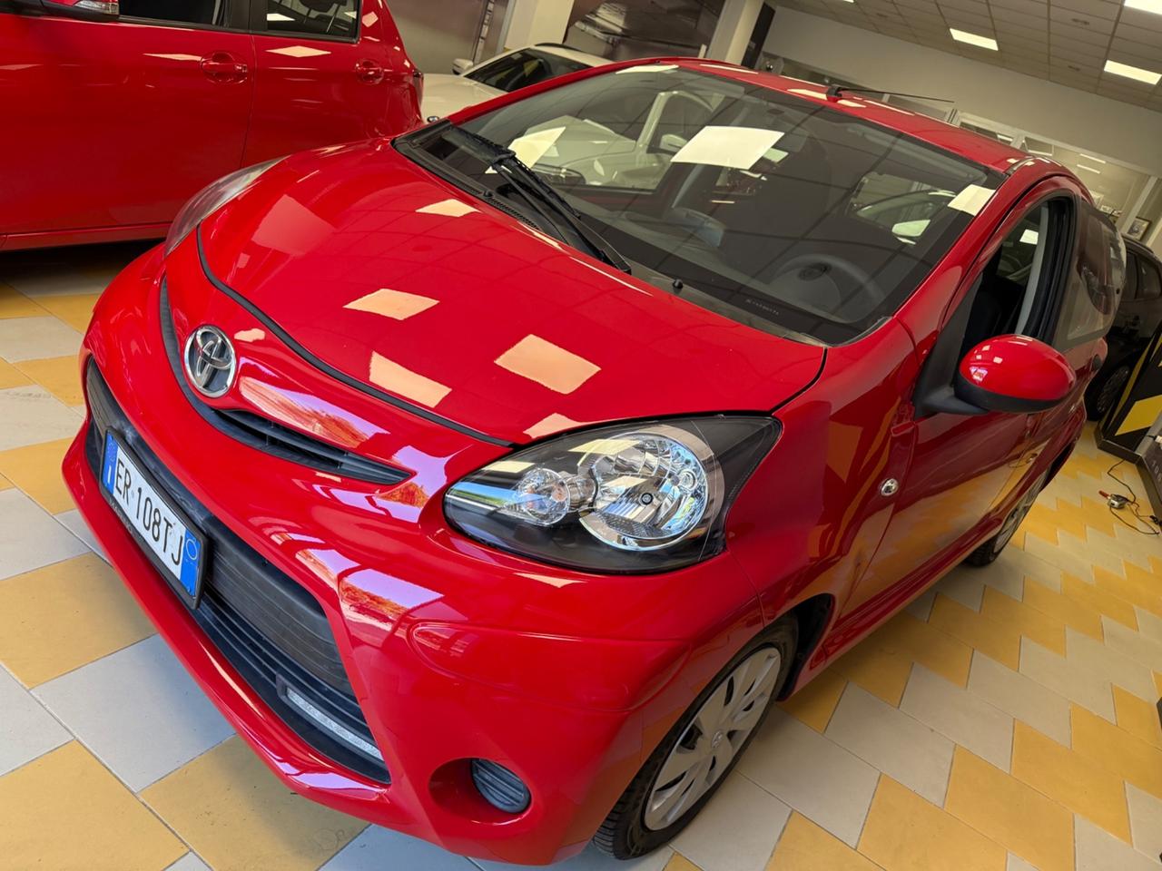 Toyota Aygo 1.0 12V VVT-i 5 porte Lounge Connect