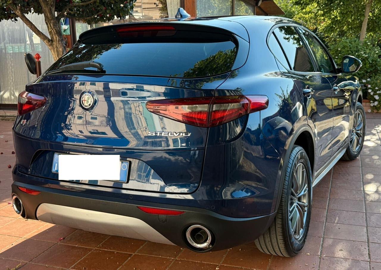 Alfa Romeo Stelvio 2.2 TD 180CV AT8 Q4 Business
