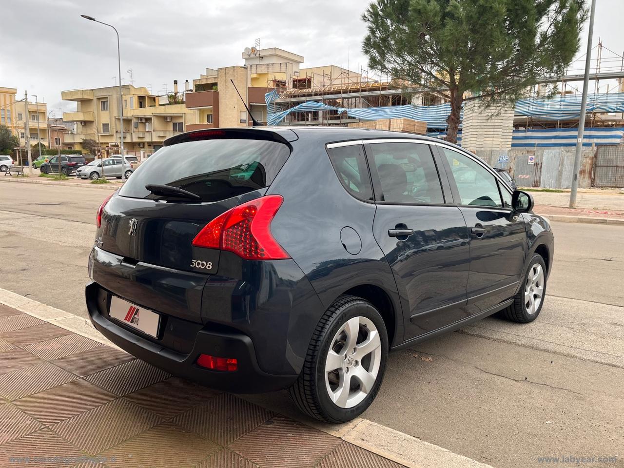 PEUGEOT 3008 1.6 HDi 112 CV Business