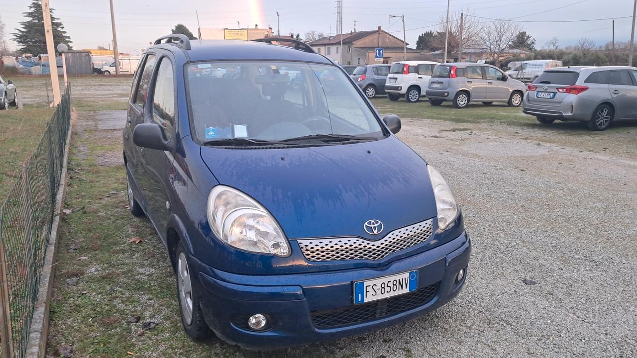 Toyota Yaris Verso 1.4 Tdi D-4D cat Sol '03