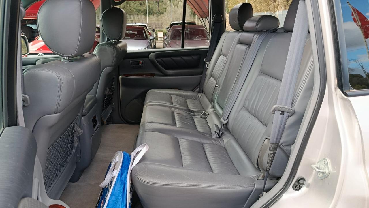 Toyota Land Cruiser 4.7i V8 32V aut. 100