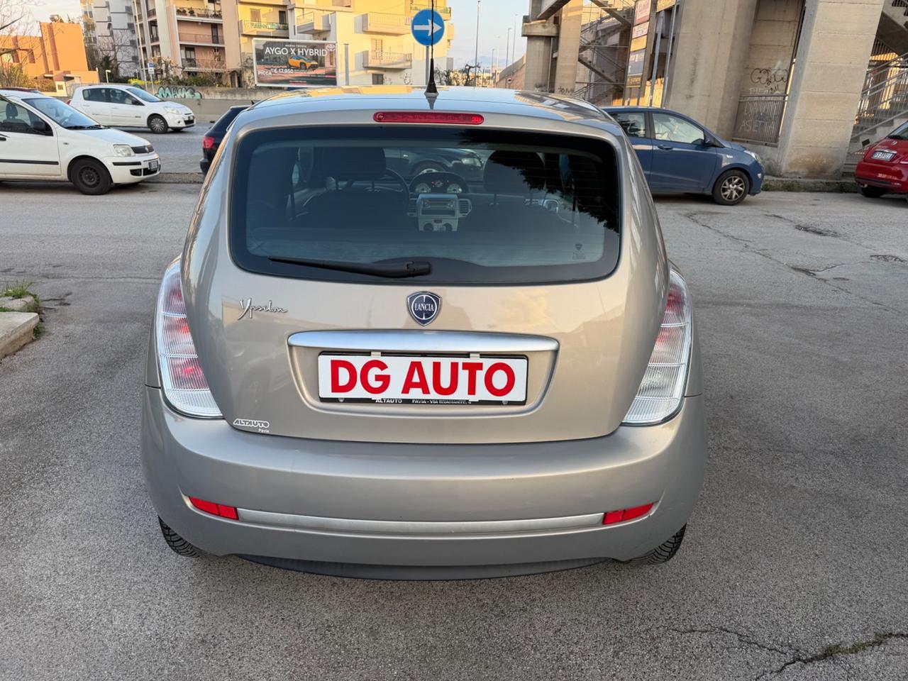 Lancia Ypsilon Cambio Automatico 1.3 mjt 75 cv 2010