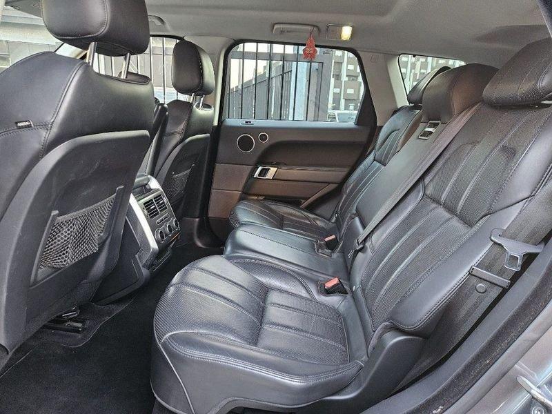 Land Rover Range Rover Sport 3.0 TDV6 HSE