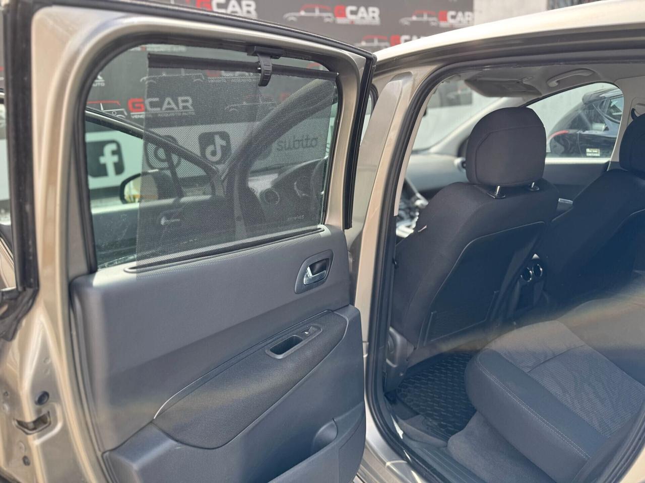 Peugeot 3008 1.6 HDi 110CV Outdoor