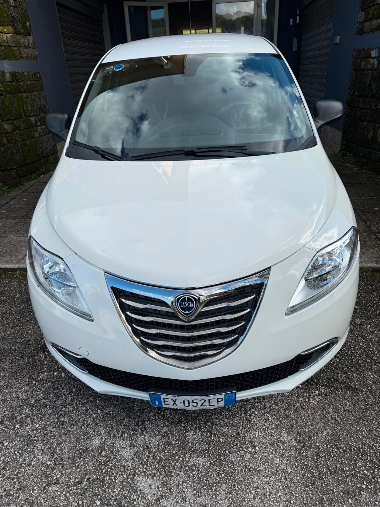 Lancia Ypsilon 1.3 MJT 16V 95 CV 5 porte S&S Gold