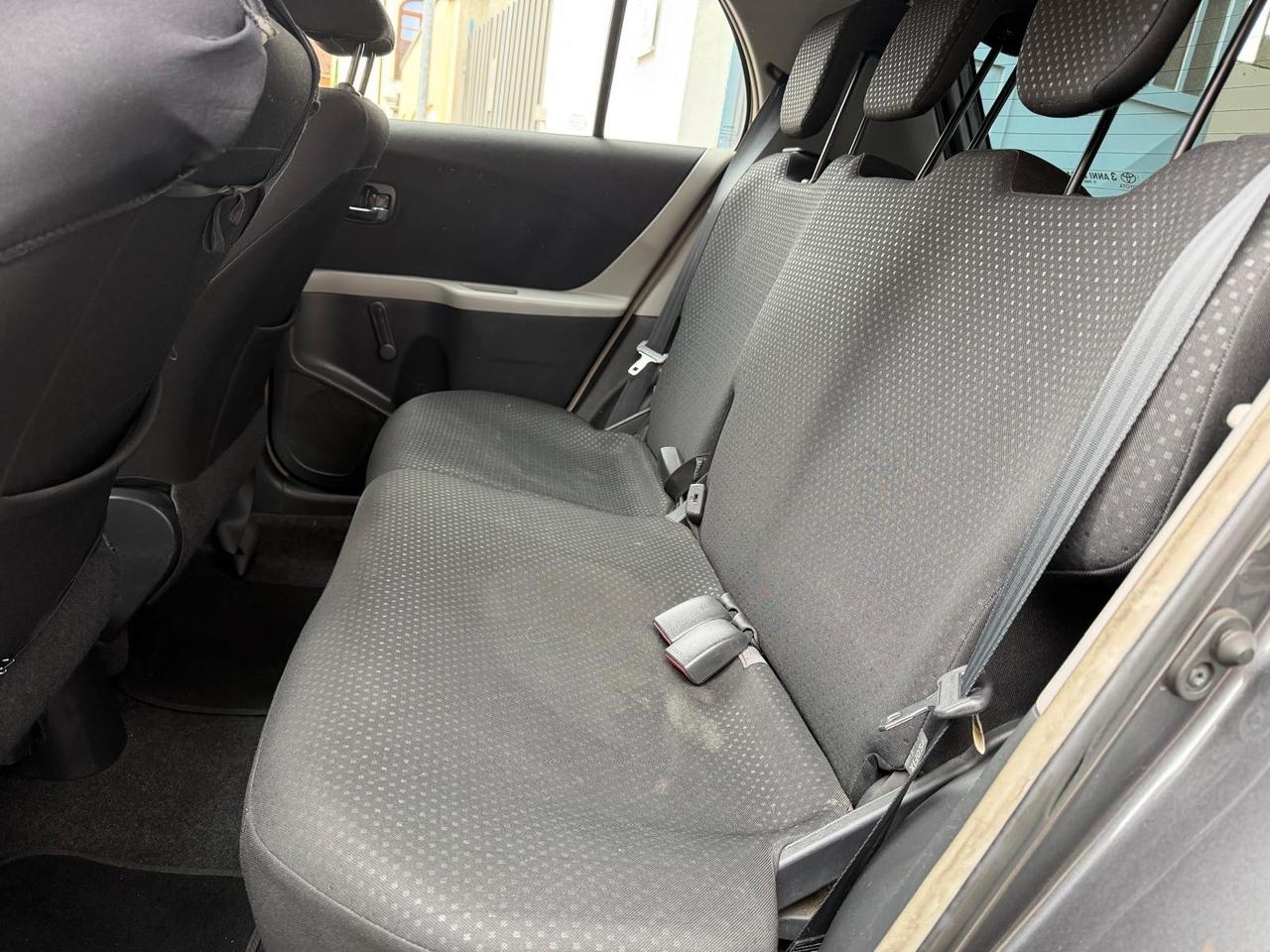 Toyota Yaris 1.3 5 porte Sol