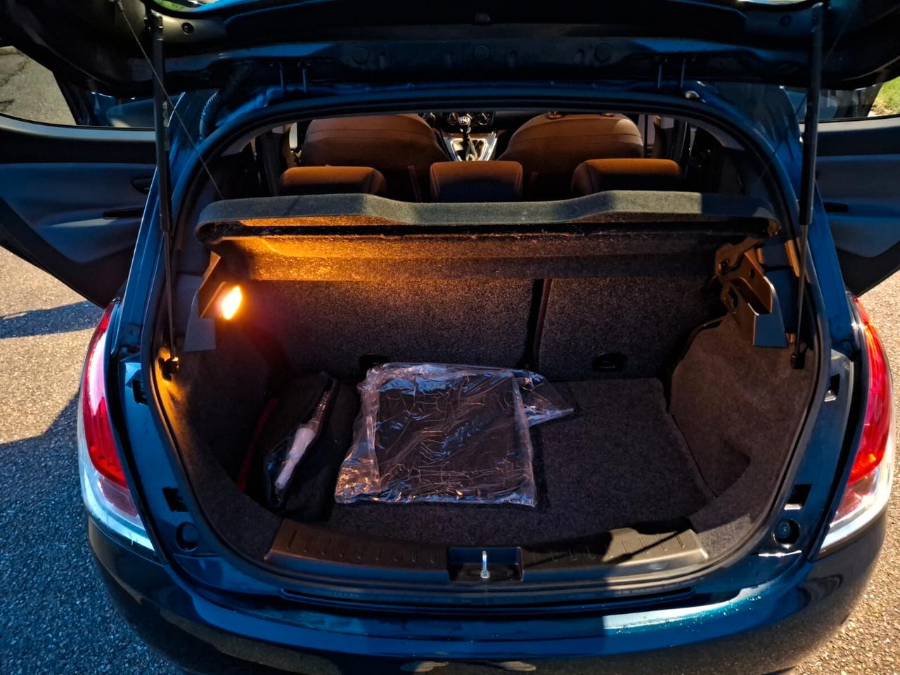 Lancia Ypsilon 1.2 5 porte GPL del 16 SOLO 128.000 KM