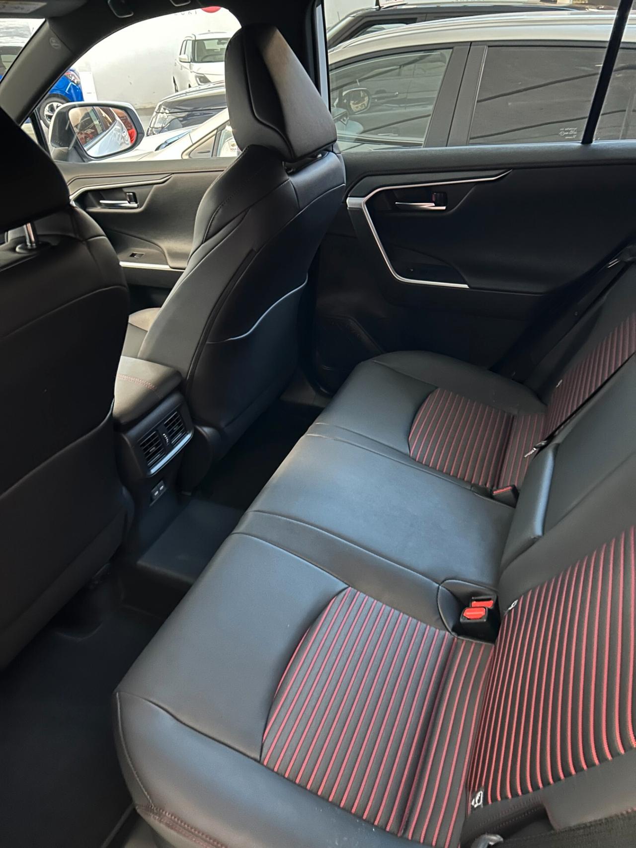 Suzuki Across 2.5 Plug-in Hybrid E-CVT 4WD Top