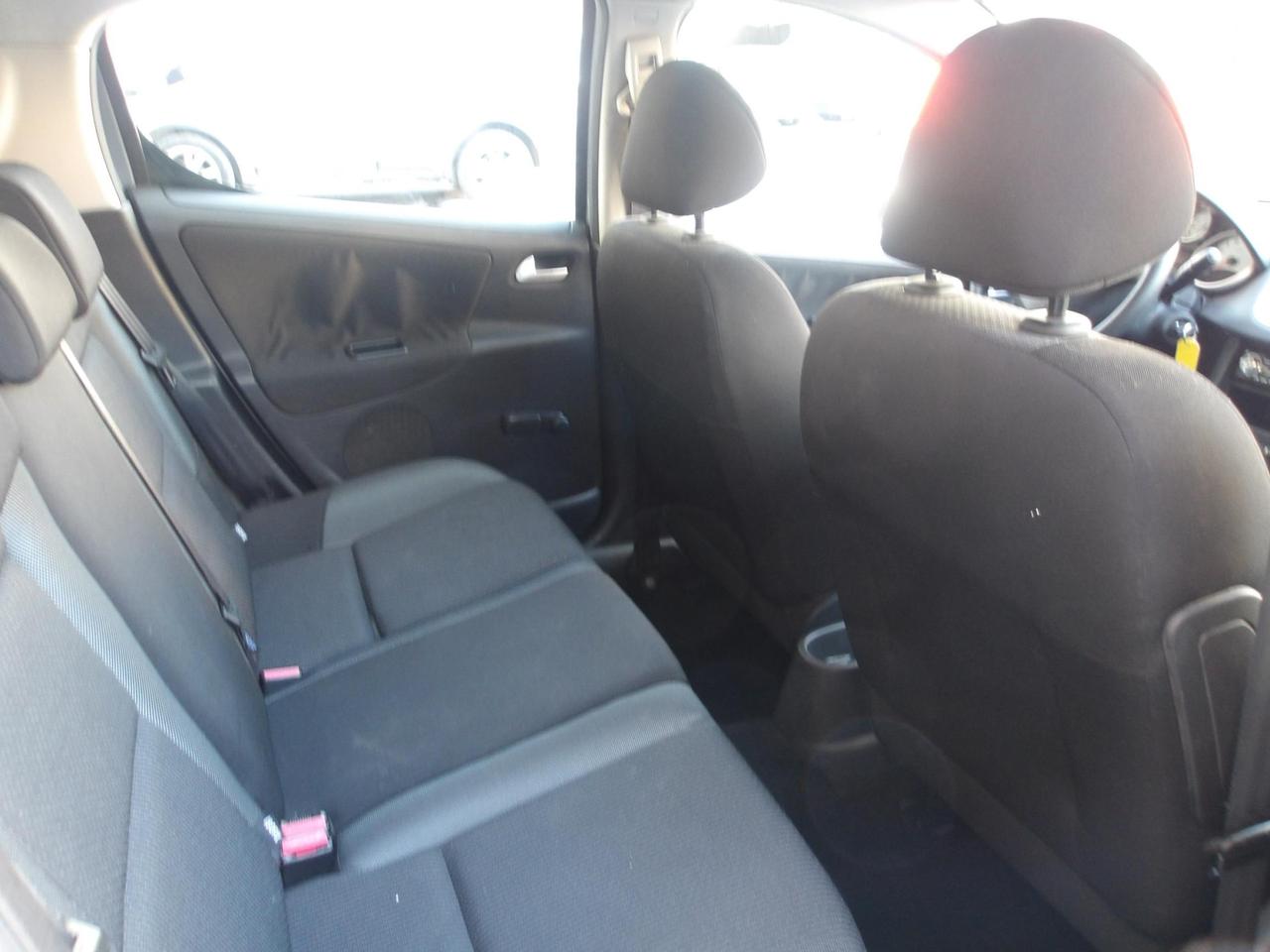 Peugeot 207 5 Porte 207 5p 1.4 8v X-Line FL