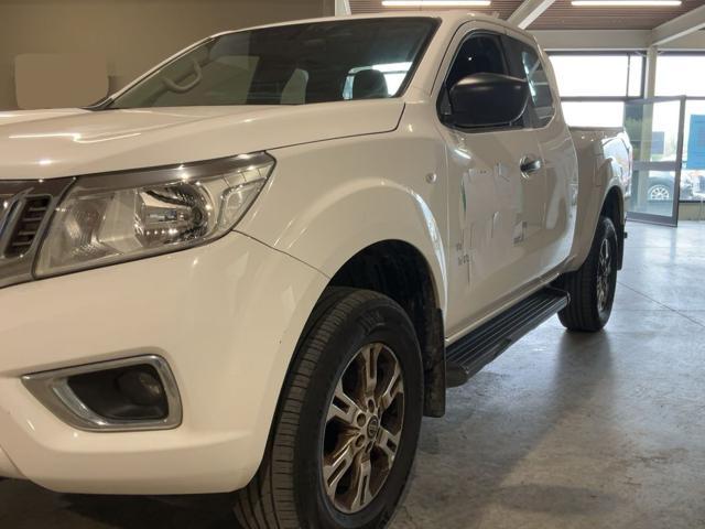 NISSAN Navara 2.3 dCi 4WD King Cab Acenta