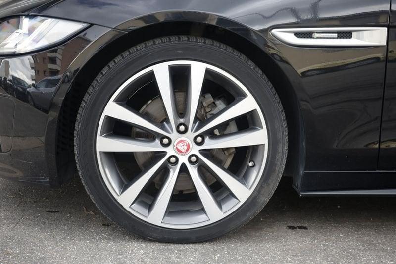 Jaguar XE Jaguar XE 2.0 D Turbo 180CV R-Sport Unicoproprietario