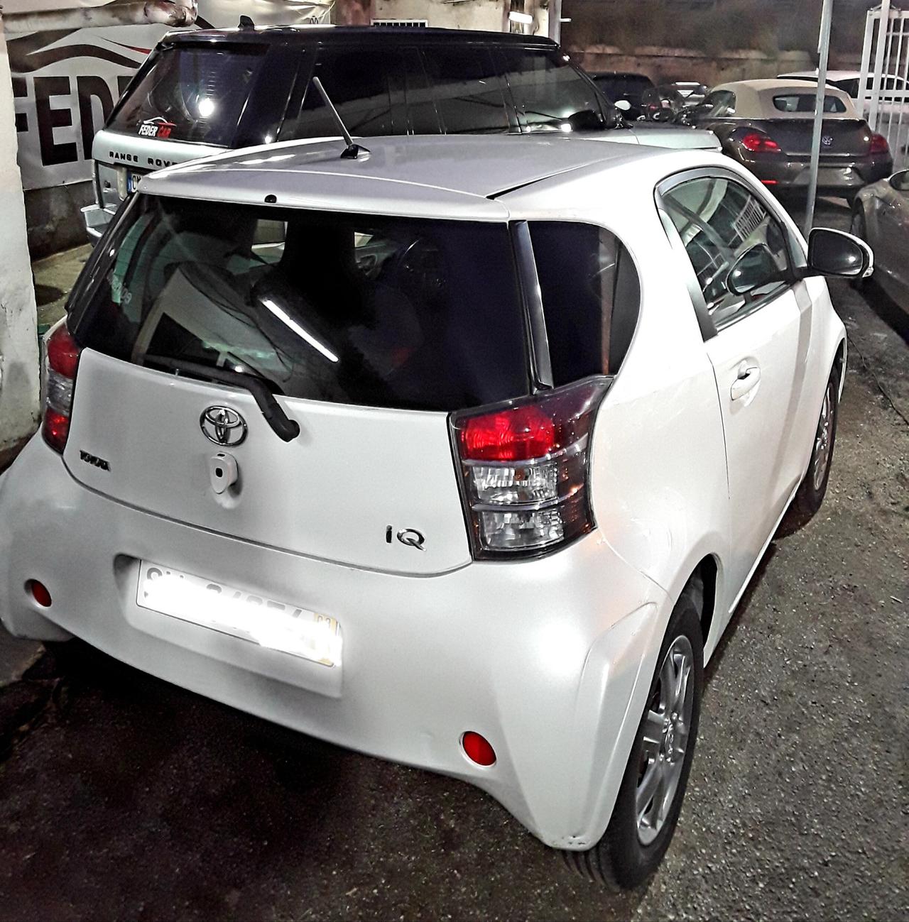TOYOTA IQ 1.0 Luxury